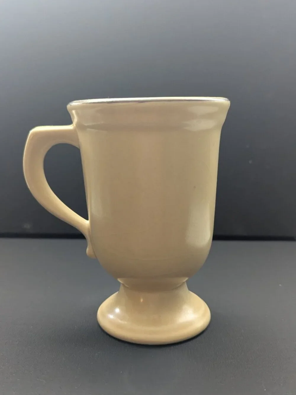 Pfatlzgraff Village Footed Pedestal 10 Ounce Coffee Mug